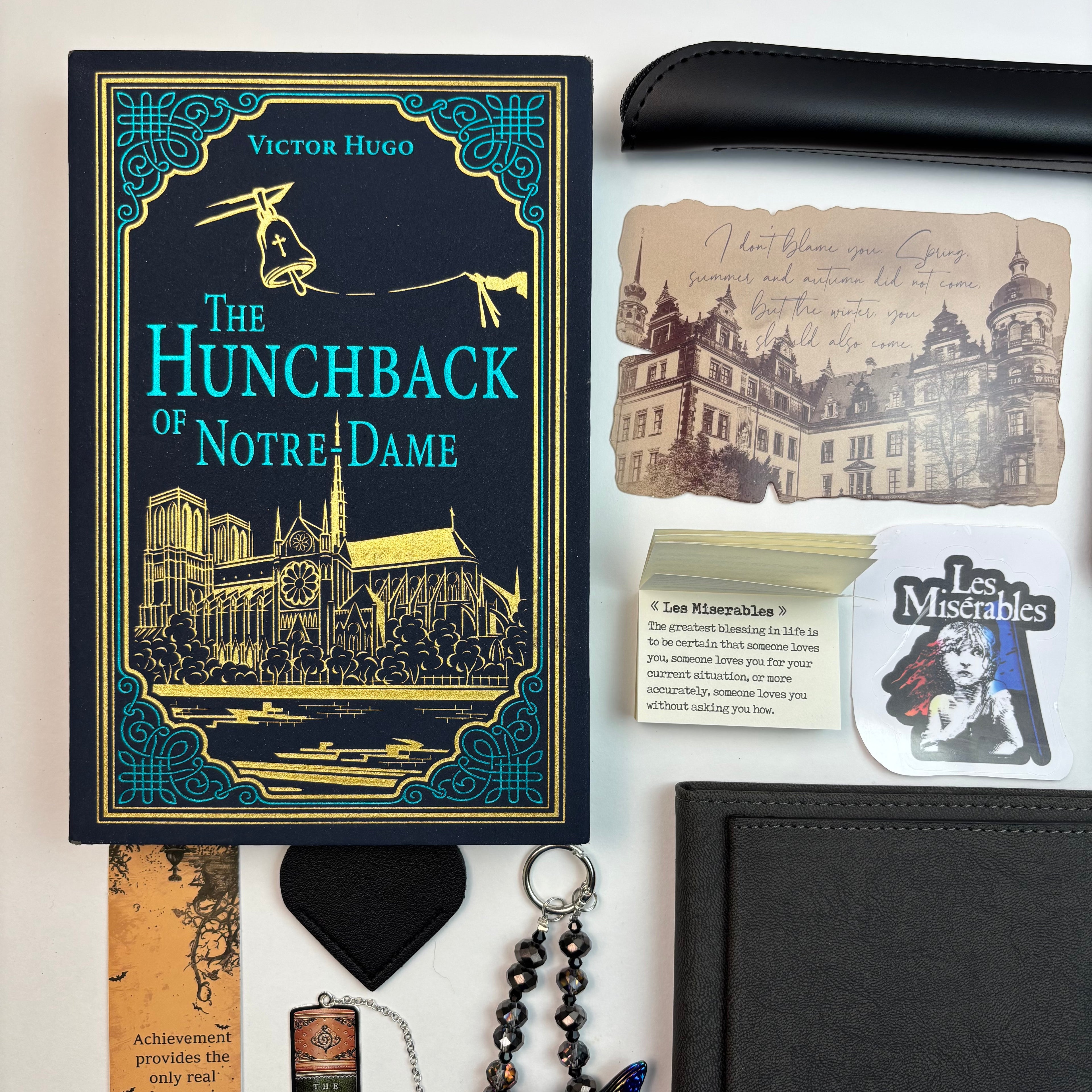 ✍️ Author Series: Hugo Bundle