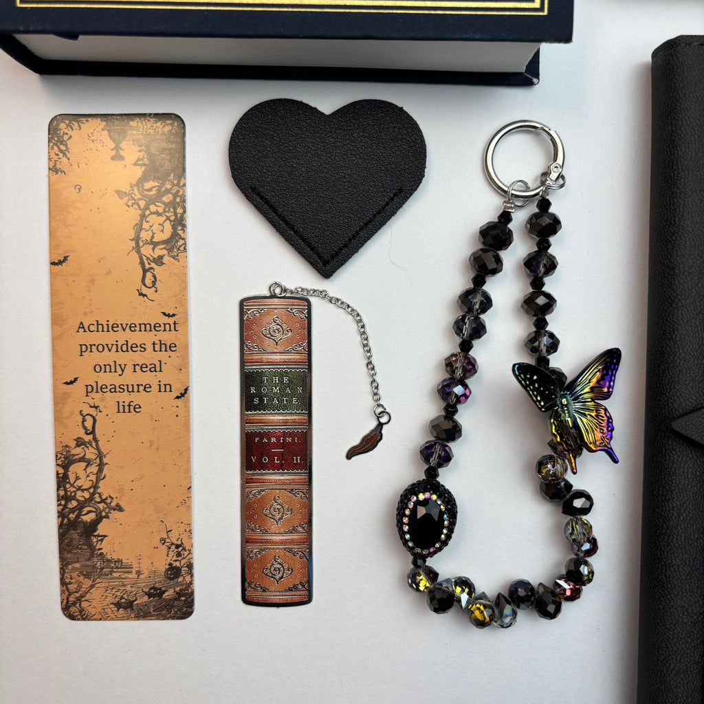 ✍️ Author Series: Hugo Bundle