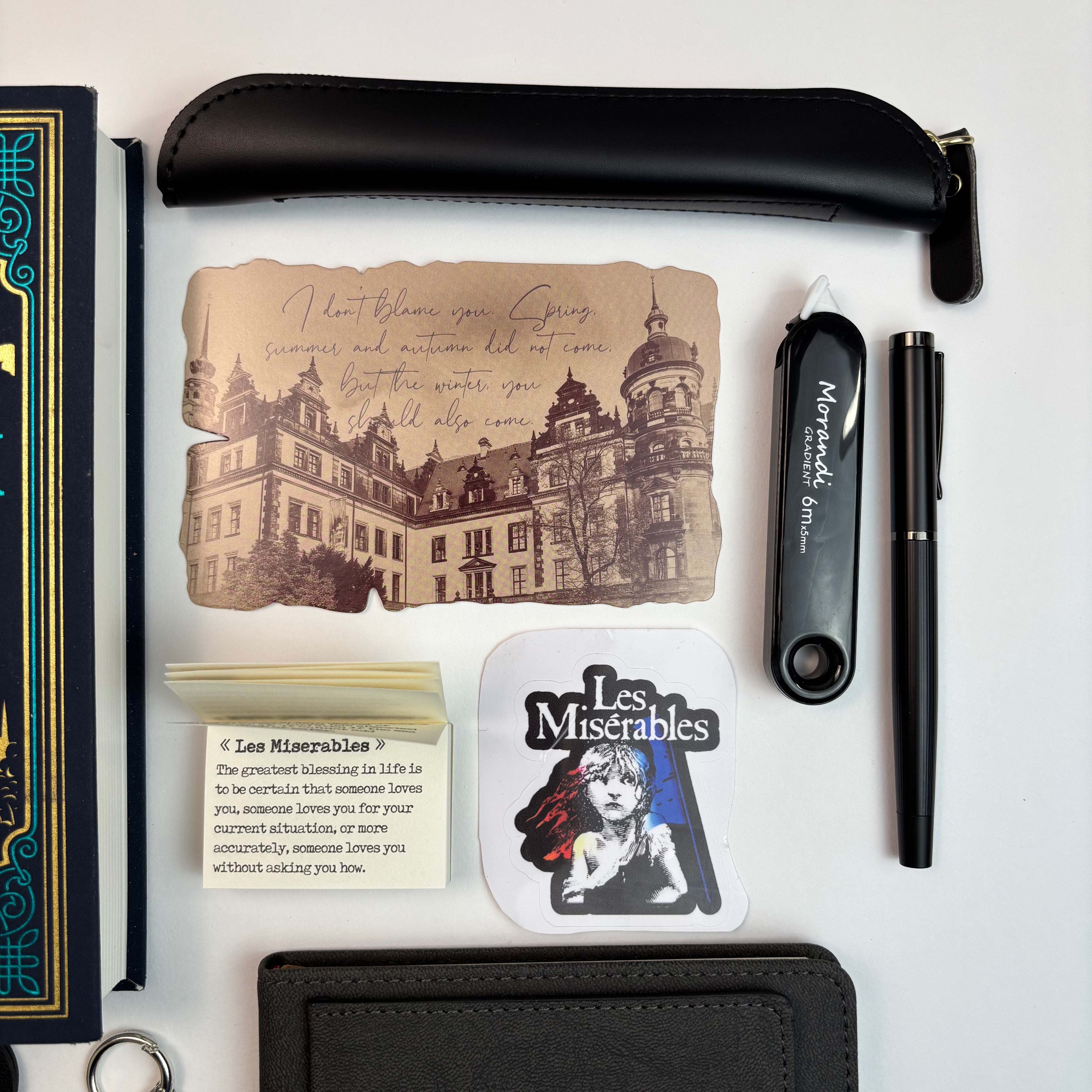 ✍️ Author Series: Hugo Bundle