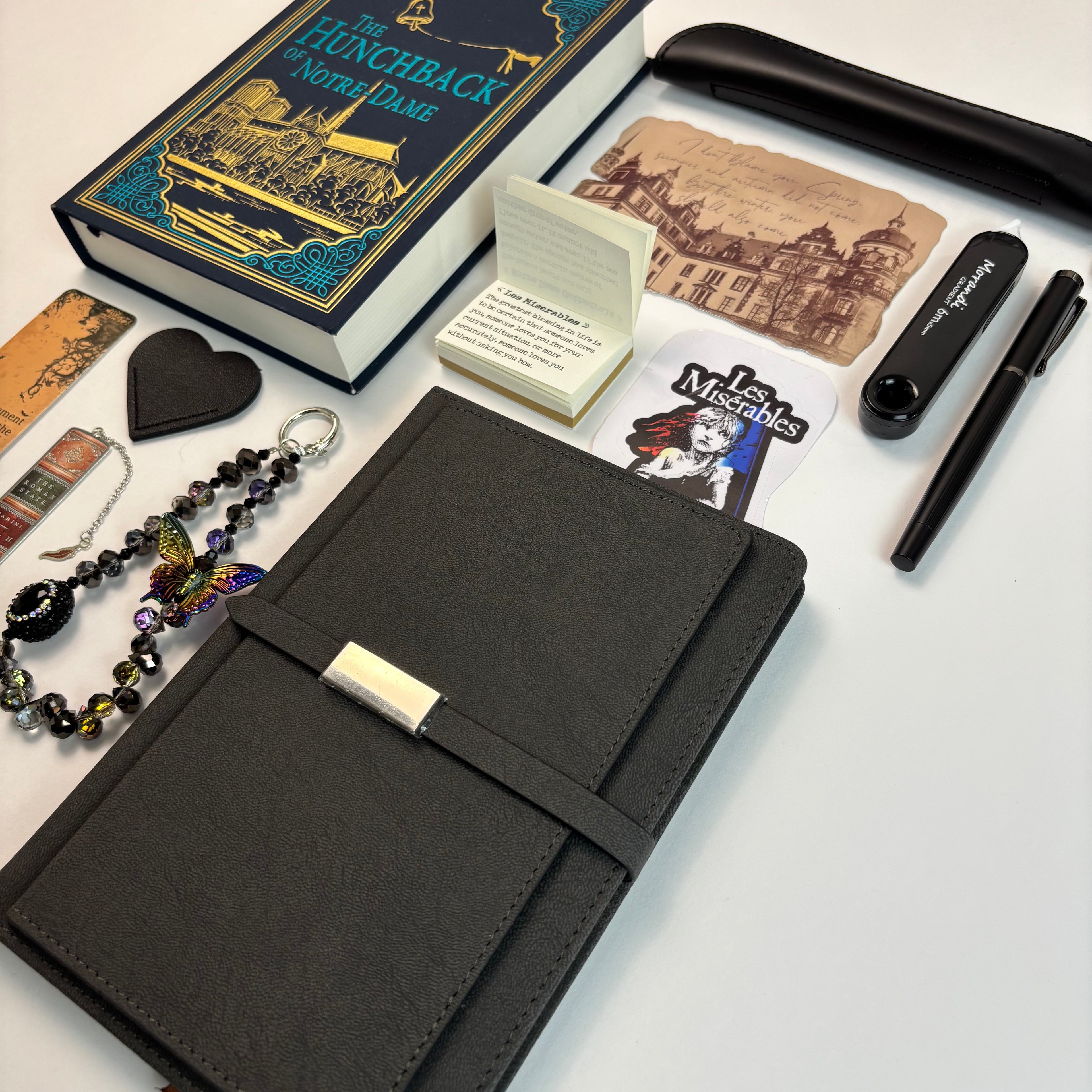 ✍️ Author Series: Hugo Bundle